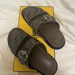 Fendi Leather Flat Slides